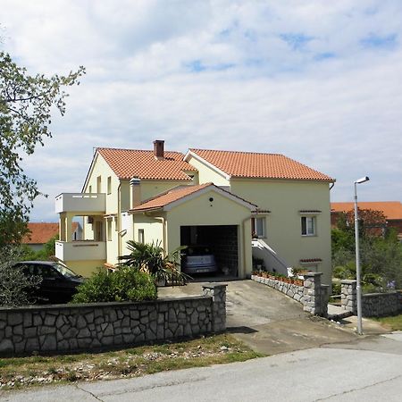 Apartments Njivice Bajcic Exterior foto
